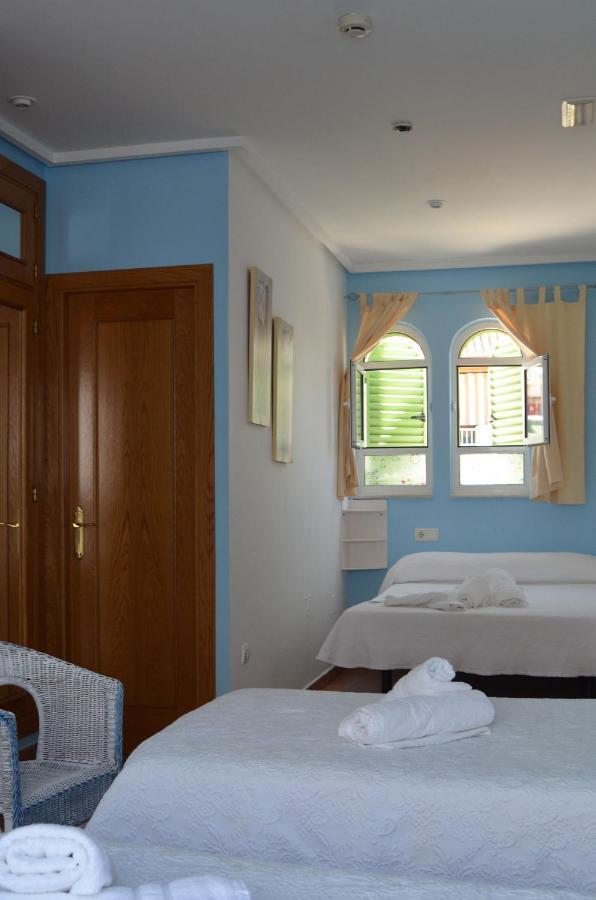 Hotel Hostal Dona Antonia à Punta Umbría Extérieur photo